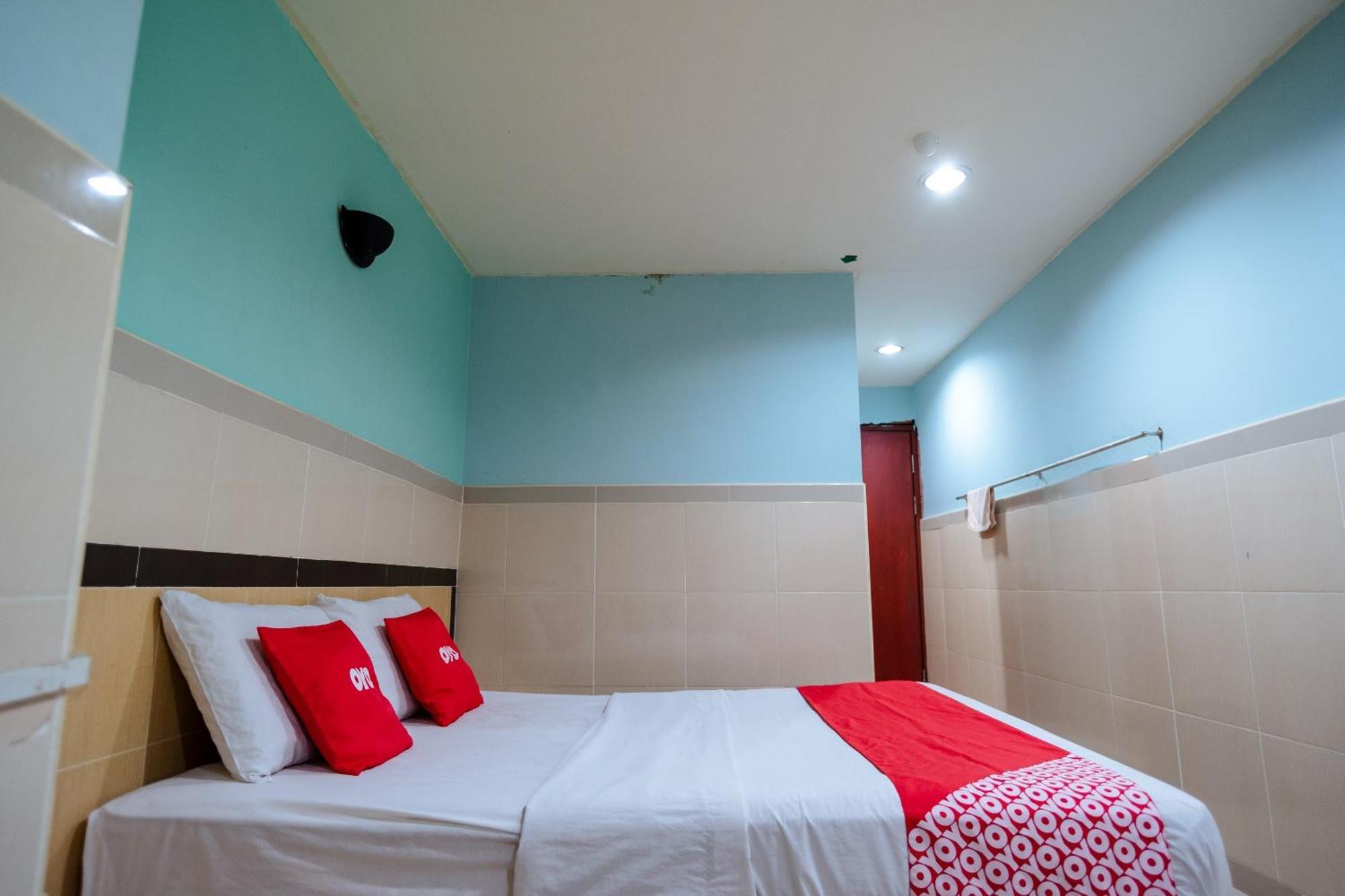 Oyo 90208 Milion Inn Miri Exterior foto